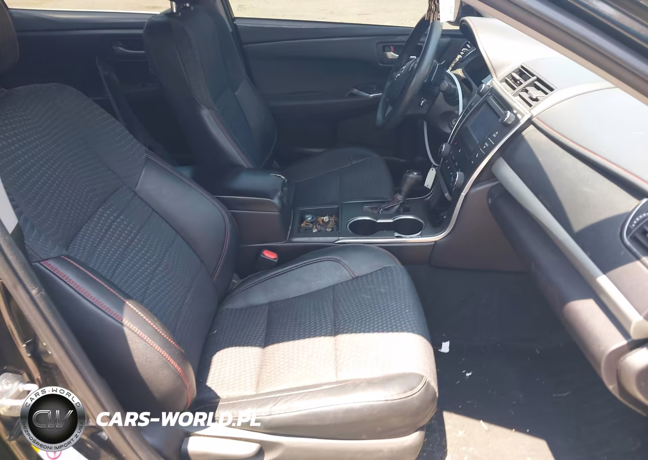 2015 Toyota Camry Se VIN:4T1BF1FK1FU100336 - 5
