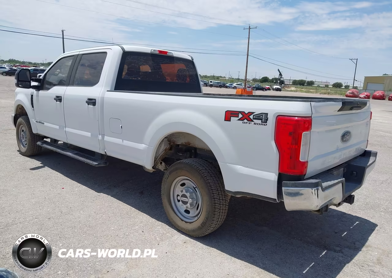 2017 Ford F-250 King Ranch-Lariat-Platinum-Xl-Xlt VIN:1FT7W2BT8HEC66851 - 3