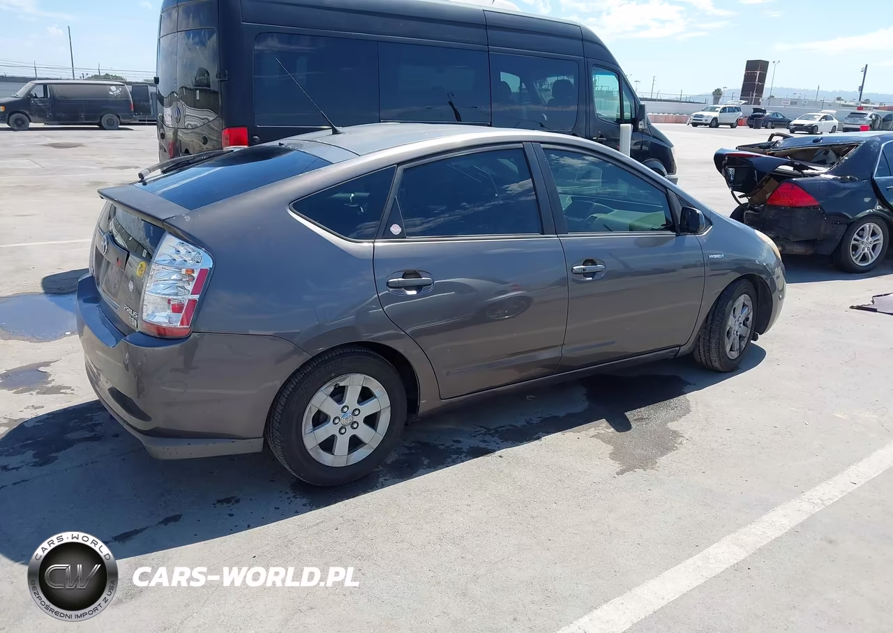 2008 Toyota Prius VIN:JTDKB20UX83396465 - 4