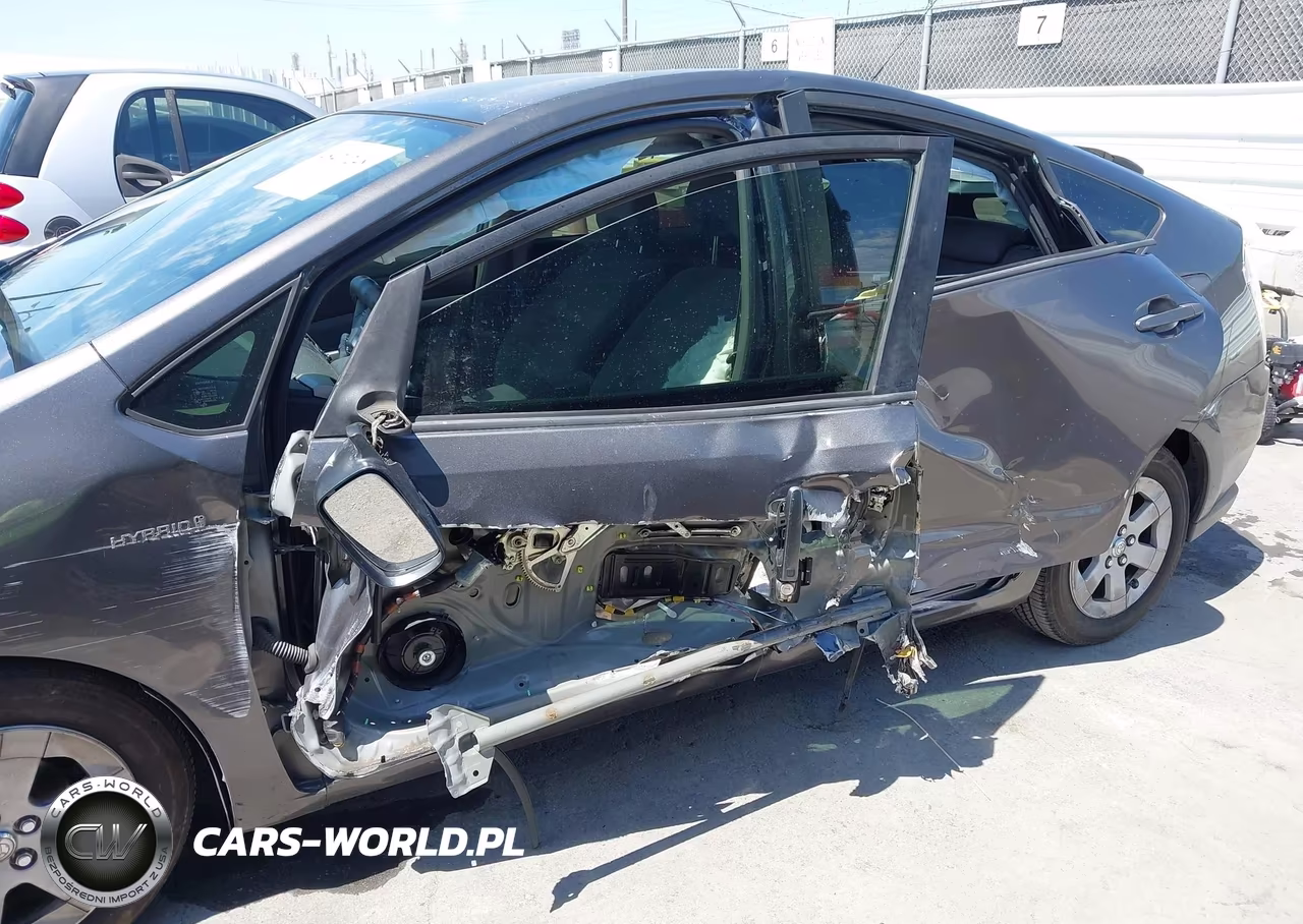 2008 Toyota Prius VIN:JTDKB20UX83396465 - 6