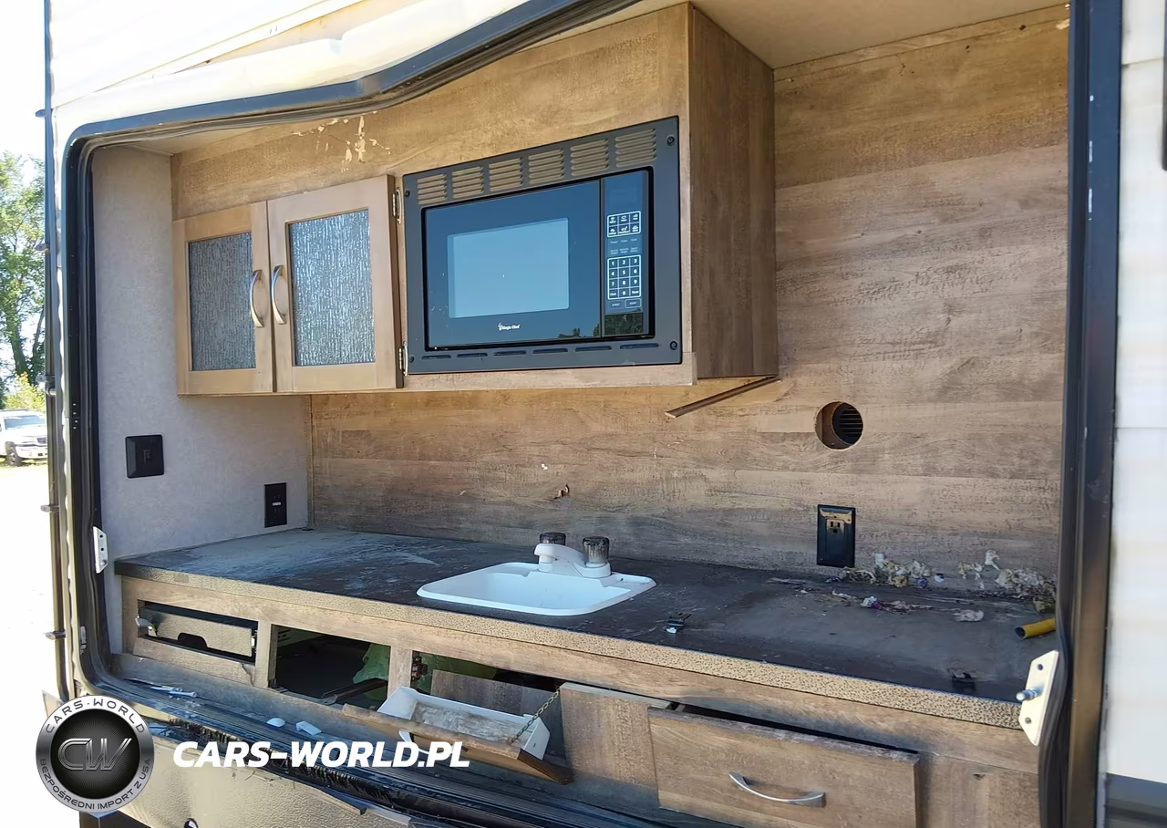 2019 Palomino 5Th Wheel VIN:4X4TPUG25KP074932 - 11