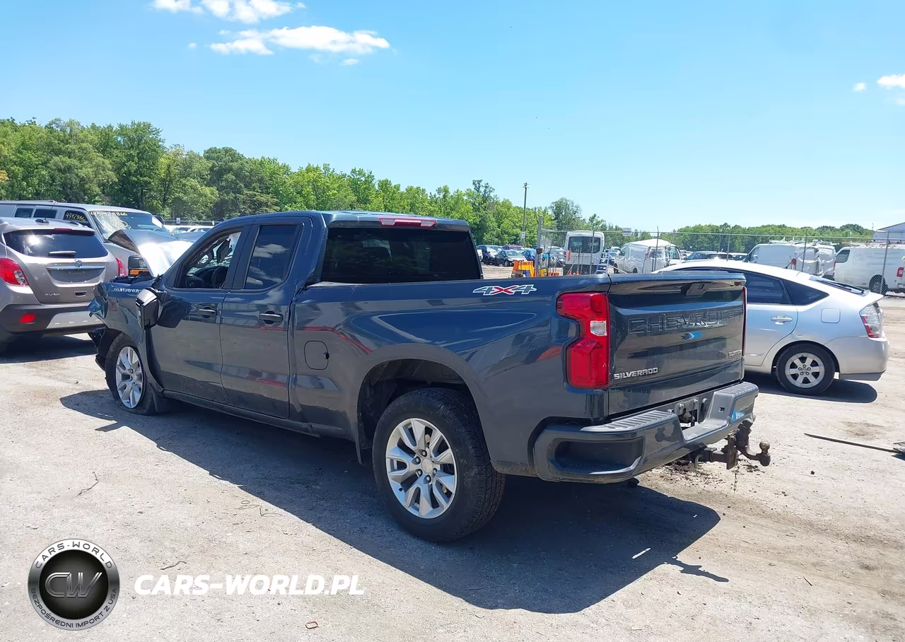 2022 Chevrolet Silverado 1500 Ltd 4Wd Standard Bed Custom VIN:1GCRYBEK8NZ203470 - 3
