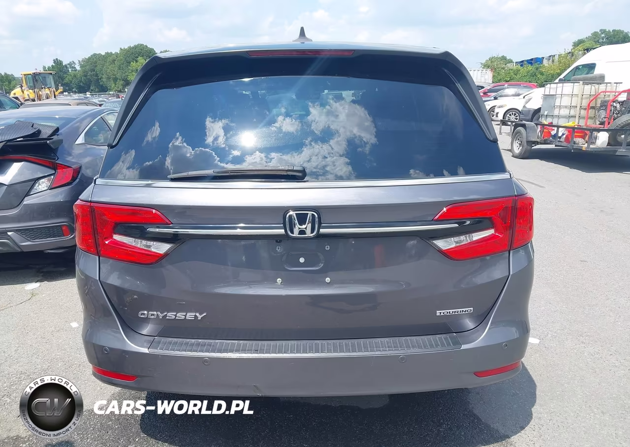 2023 Honda Odyssey Touring VIN:5FNRL6H88PB045646 - 16