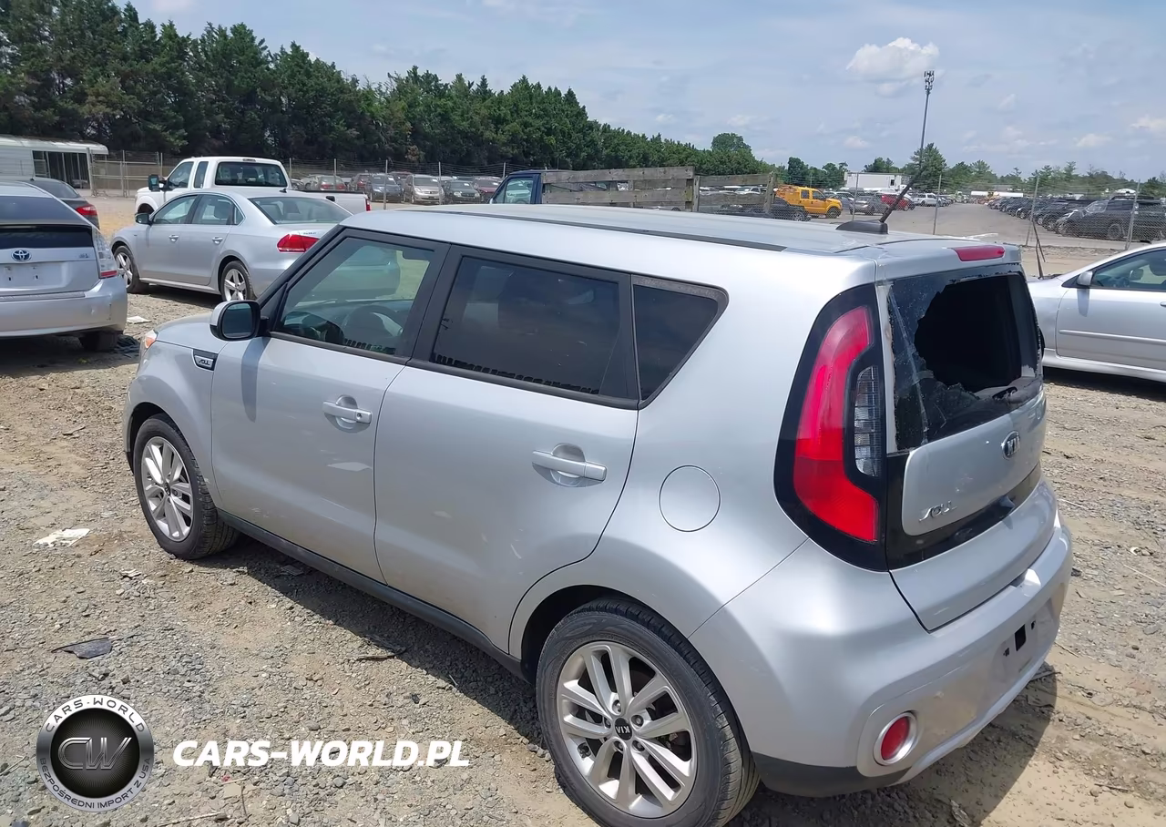 2017 Kia Soul + VIN:KNDJP3A59H7435775 - 3