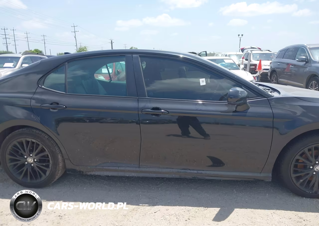 2021 Toyota Camry Se Nightshade Edition VIN:4T1G11AK3MU427118 - 13