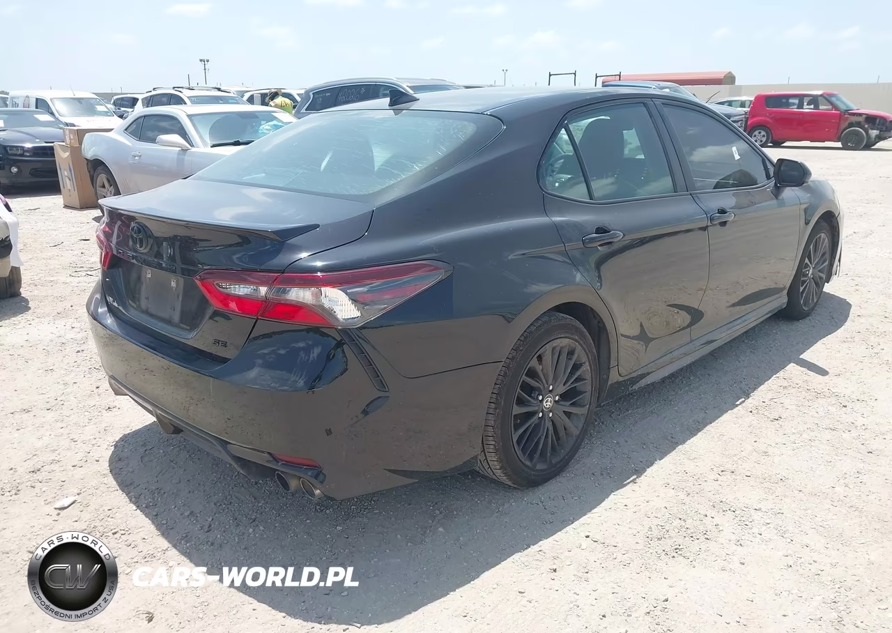2021 Toyota Camry Se Nightshade Edition VIN:4T1G11AK3MU427118 - 4