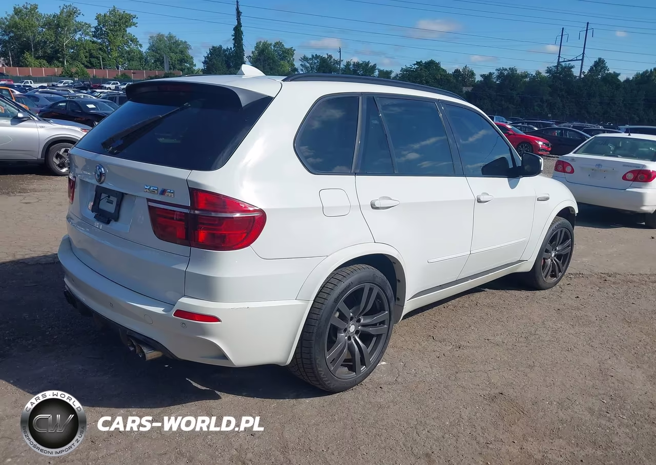 2011 BMW X5 M VIN:5YMGY0C51BLK26507 - 4