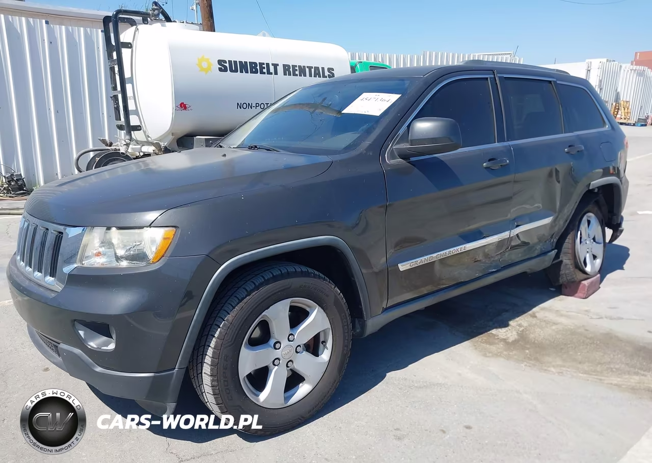 2011 Jeep Grand Cherokee Laredo VIN:1J4RS4GG0BC518245 - 2