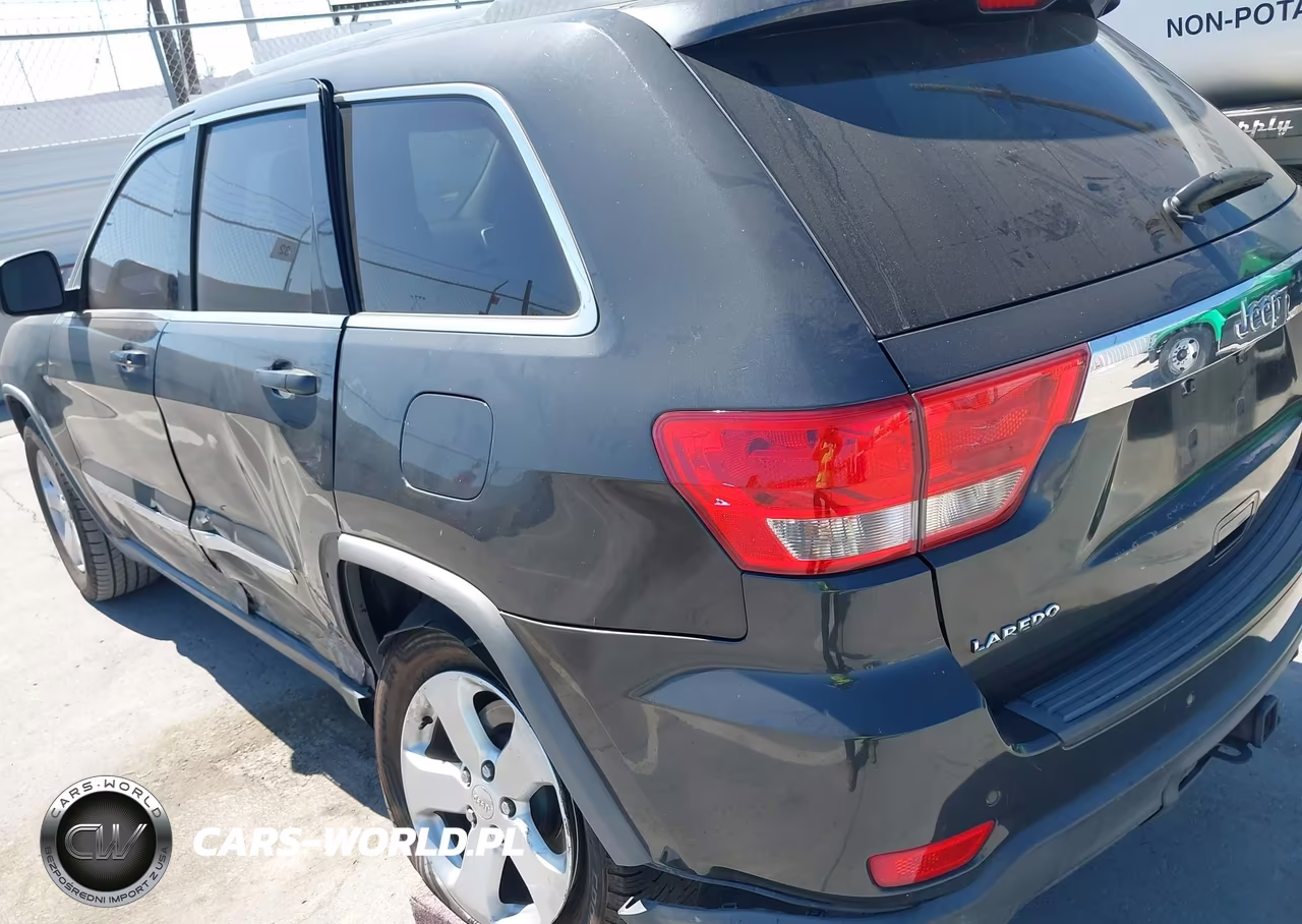2011 Jeep Grand Cherokee Laredo VIN:1J4RS4GG0BC518245 - 6
