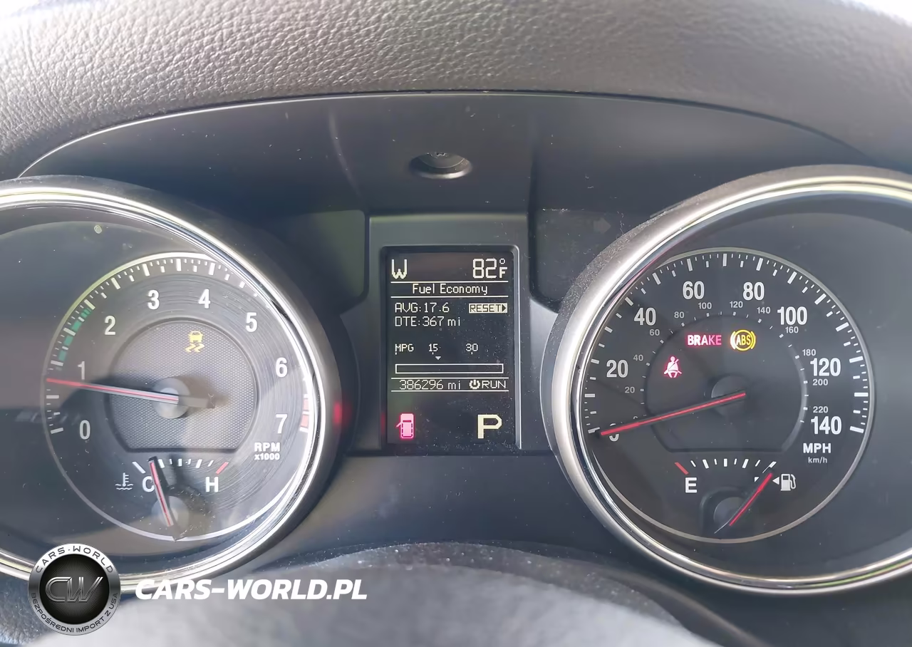 2011 Jeep Grand Cherokee Laredo VIN:1J4RS4GG0BC518245 - 7