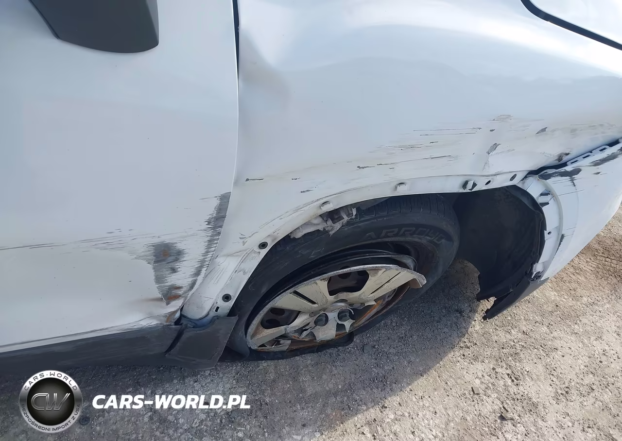 2018 Chevrolet Trax Ls VIN:3GNCJKSB8JL325060 - 13