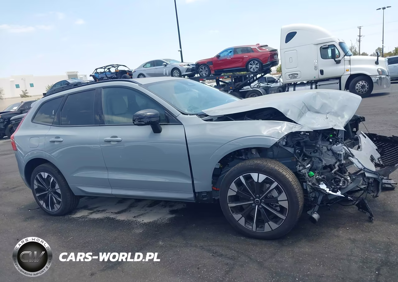 2026 Volvo Xc60 Plug-In Hybrid Plus, T8 Awd Electric-Gasoline, Dark VIN:YV4H60RC2T1424239 - 14