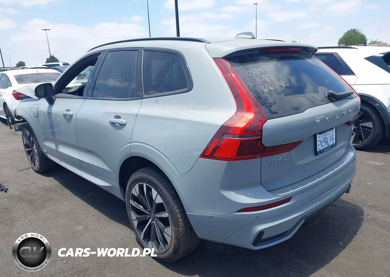 2026 Volvo Xc60 Plug-In Hybrid Plus, T8 Awd Electric-Gasoline, Dark VIN:YV4H60RC2T1424239 - 3