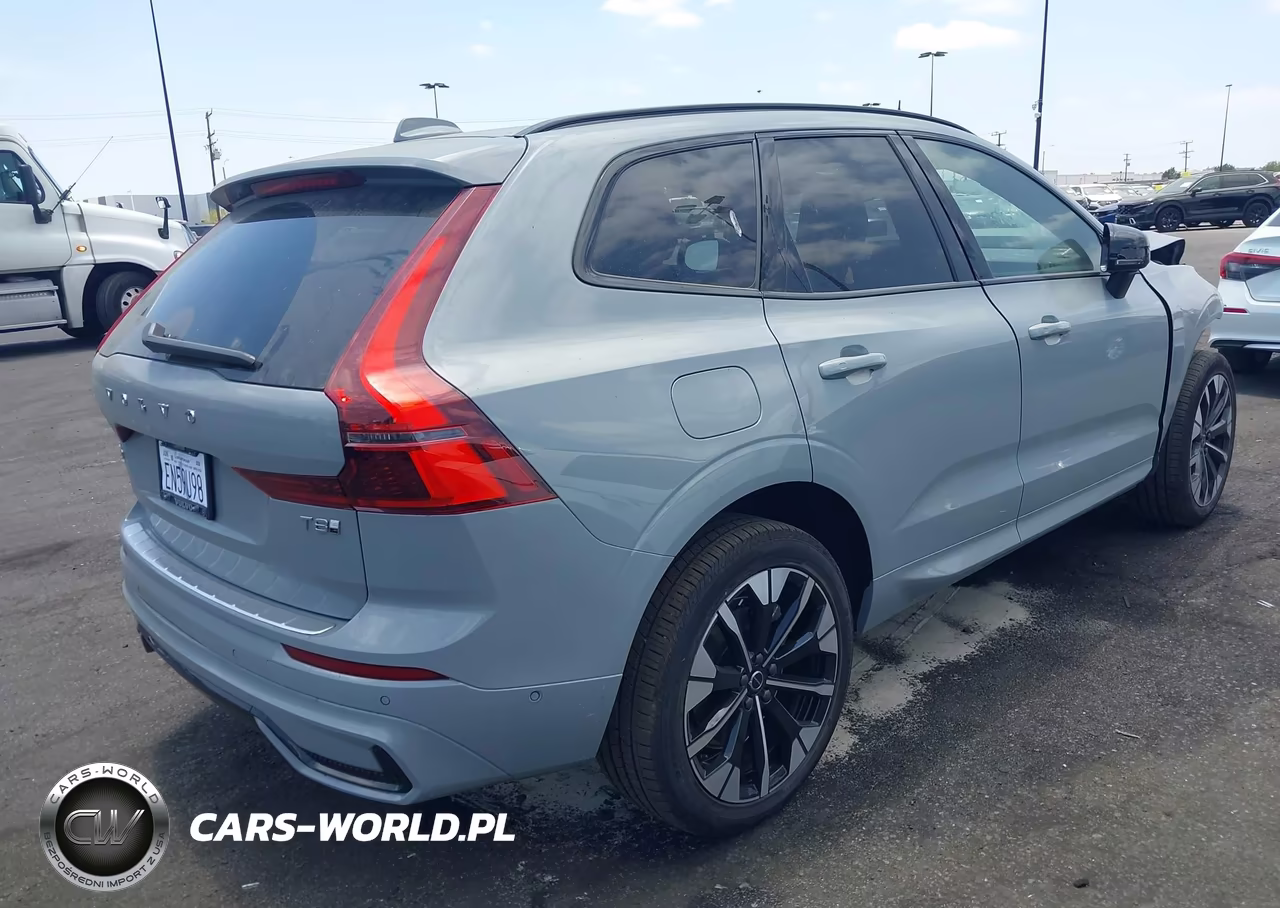 2026 Volvo Xc60 Plug-In Hybrid Plus, T8 Awd Electric-Gasoline, Dark VIN:YV4H60RC2T1424239 - 4