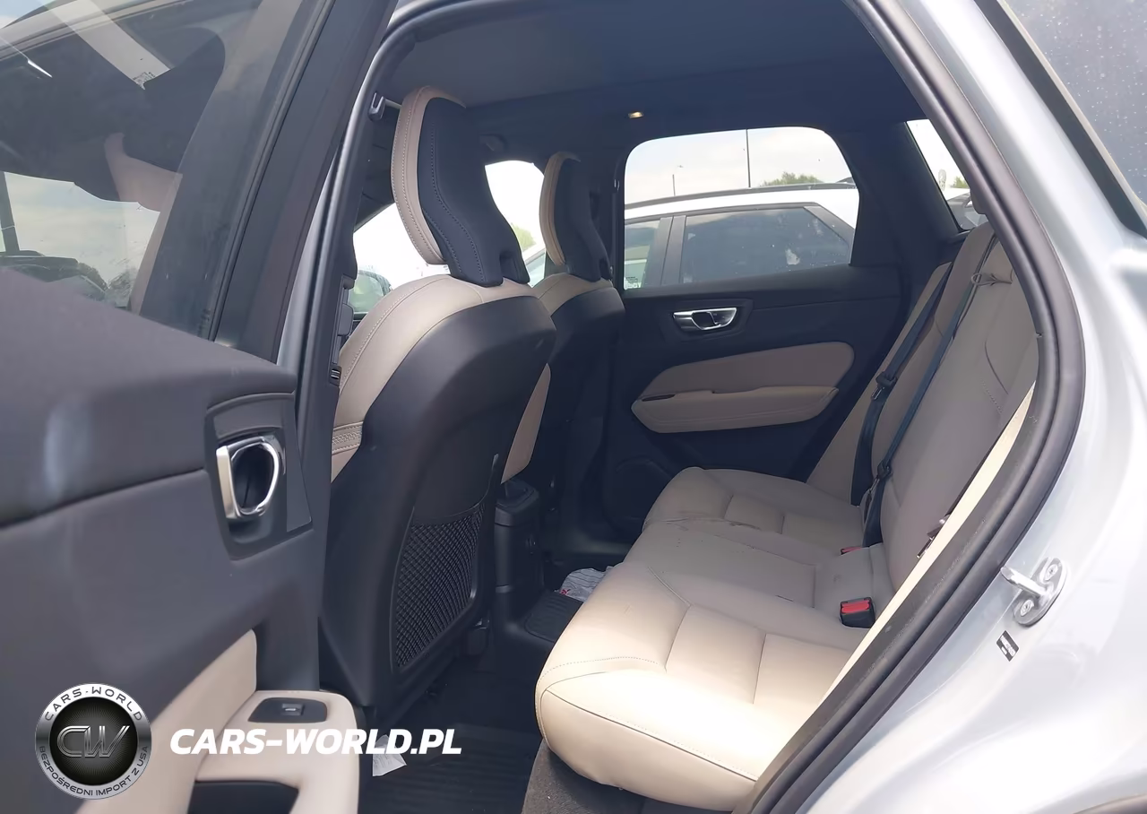 2026 Volvo Xc60 Plug-In Hybrid Plus, T8 Awd Electric-Gasoline, Dark VIN:YV4H60RC2T1424239 - 8