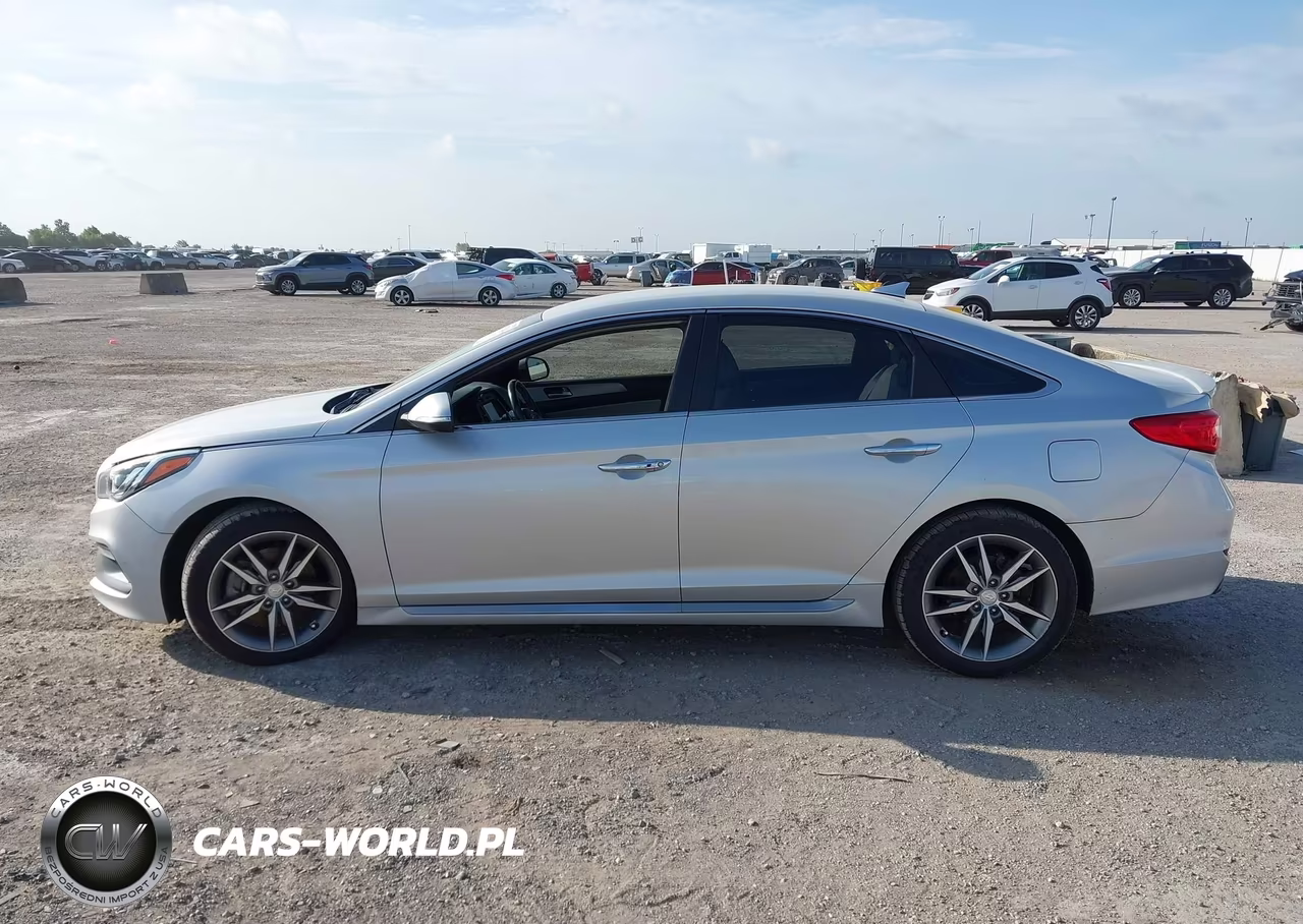 2016 Hyundai Sonata Sport 2.0T VIN:5NPE34AB3GH333228 - 14