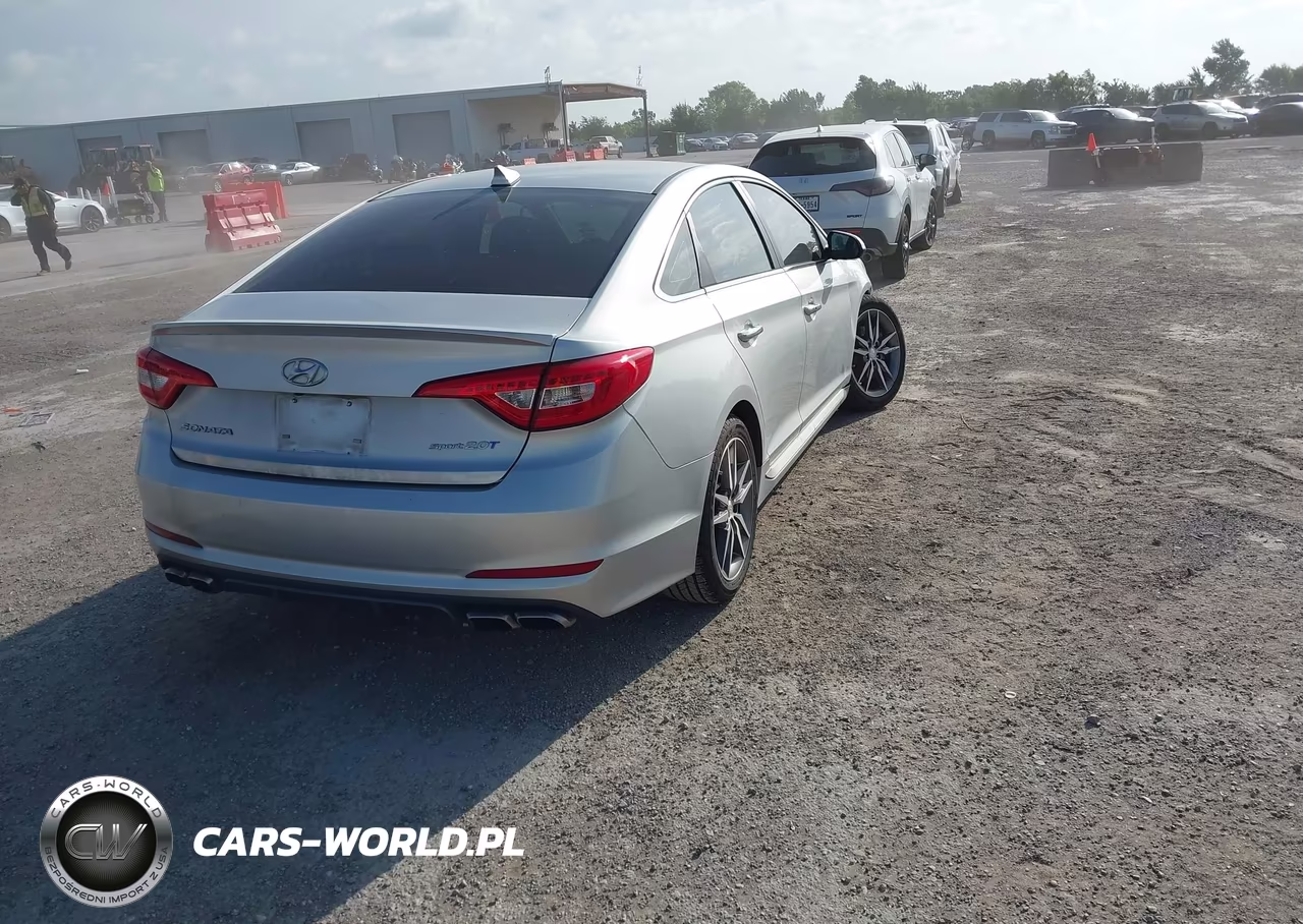 2016 Hyundai Sonata Sport 2.0T VIN:5NPE34AB3GH333228 - 4