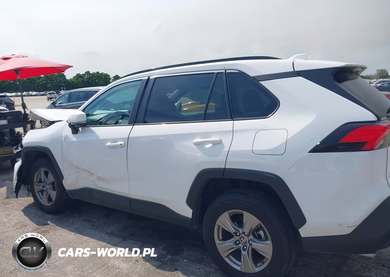 2024 Toyota Rav4 Xle VIN:2T3W1RFV0RW338618 - 14