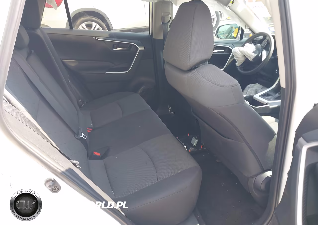 2024 Toyota Rav4 Xle VIN:2T3W1RFV0RW338618 - 8