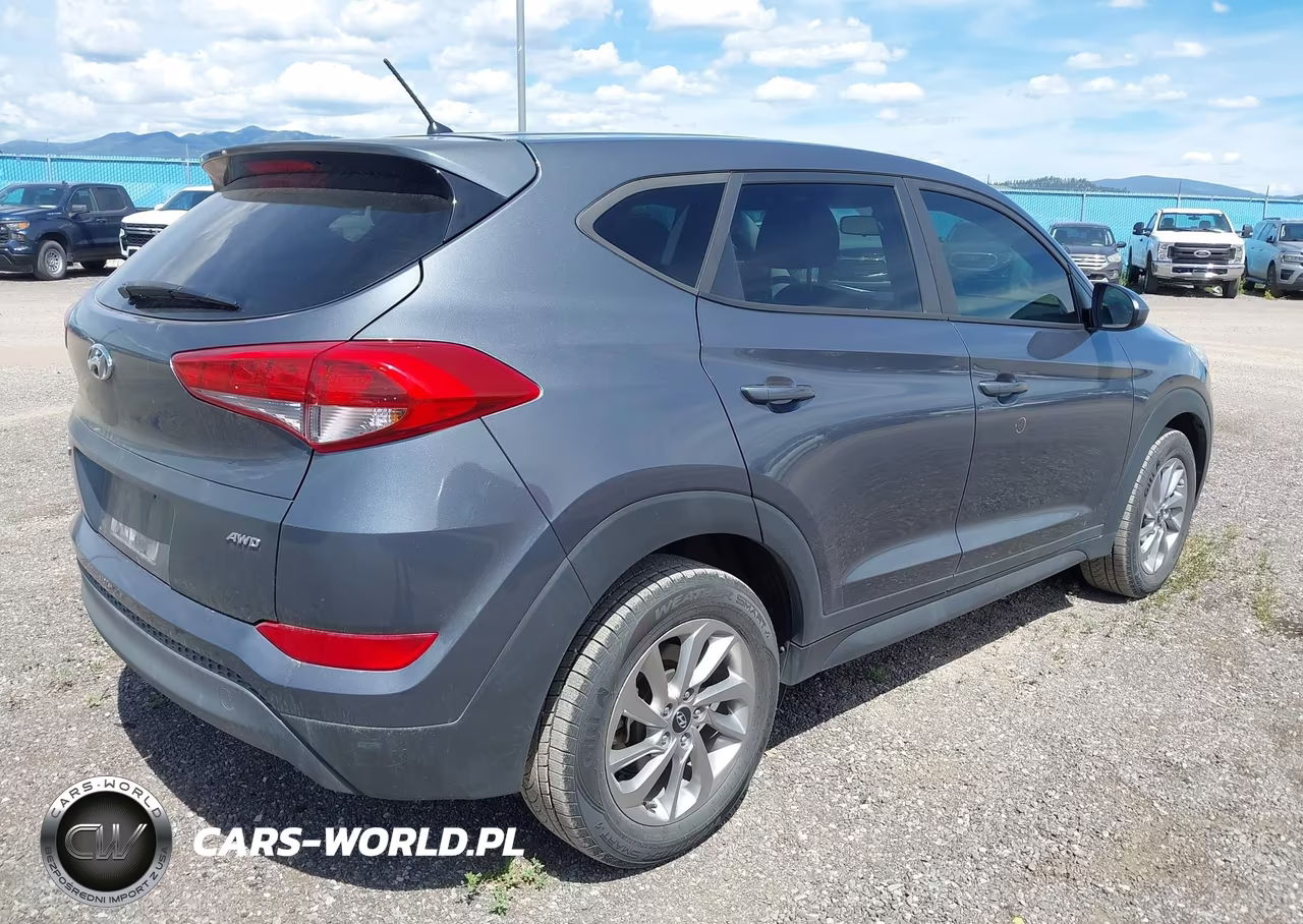 2018 Hyundai Tucson Se VIN:KM8J2CA40JU680957 - 4