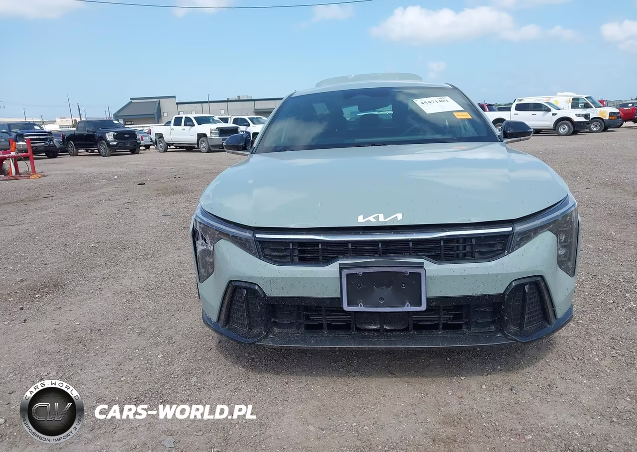 2025 Kia K4 Gt-Line VIN:3KPFW4DE9SE035247 - 12