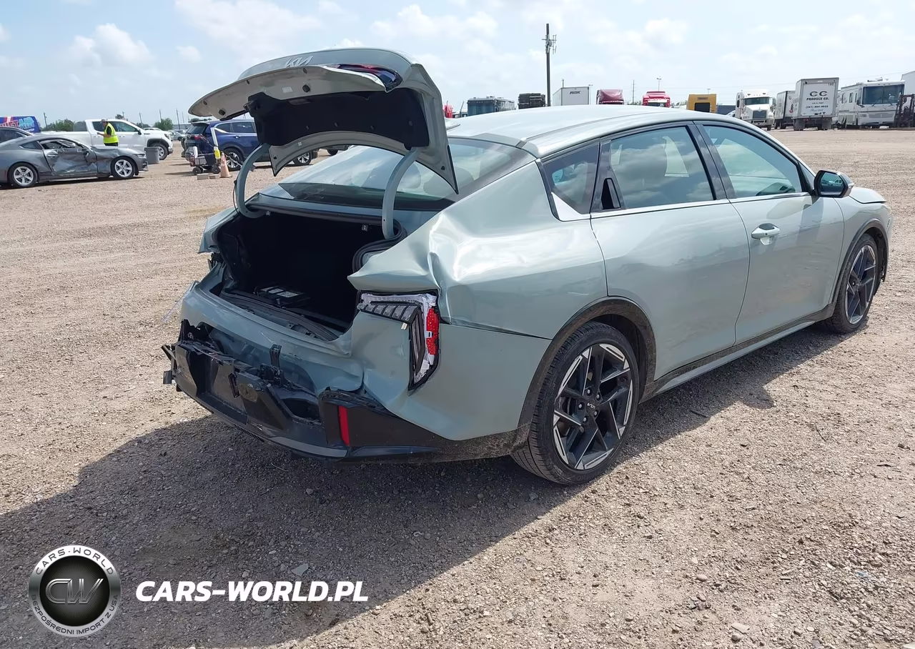 2025 Kia K4 Gt-Line VIN:3KPFW4DE9SE035247 - 4