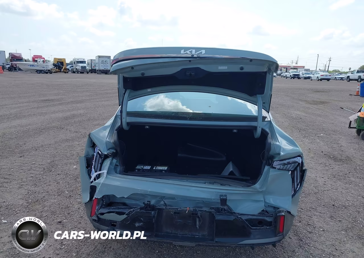 2025 Kia K4 Gt-Line VIN:3KPFW4DE9SE035247 - 6