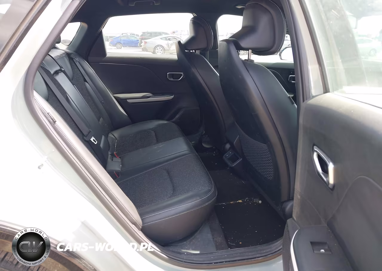2025 Kia K4 Gt-Line VIN:3KPFW4DE9SE035247 - 8
