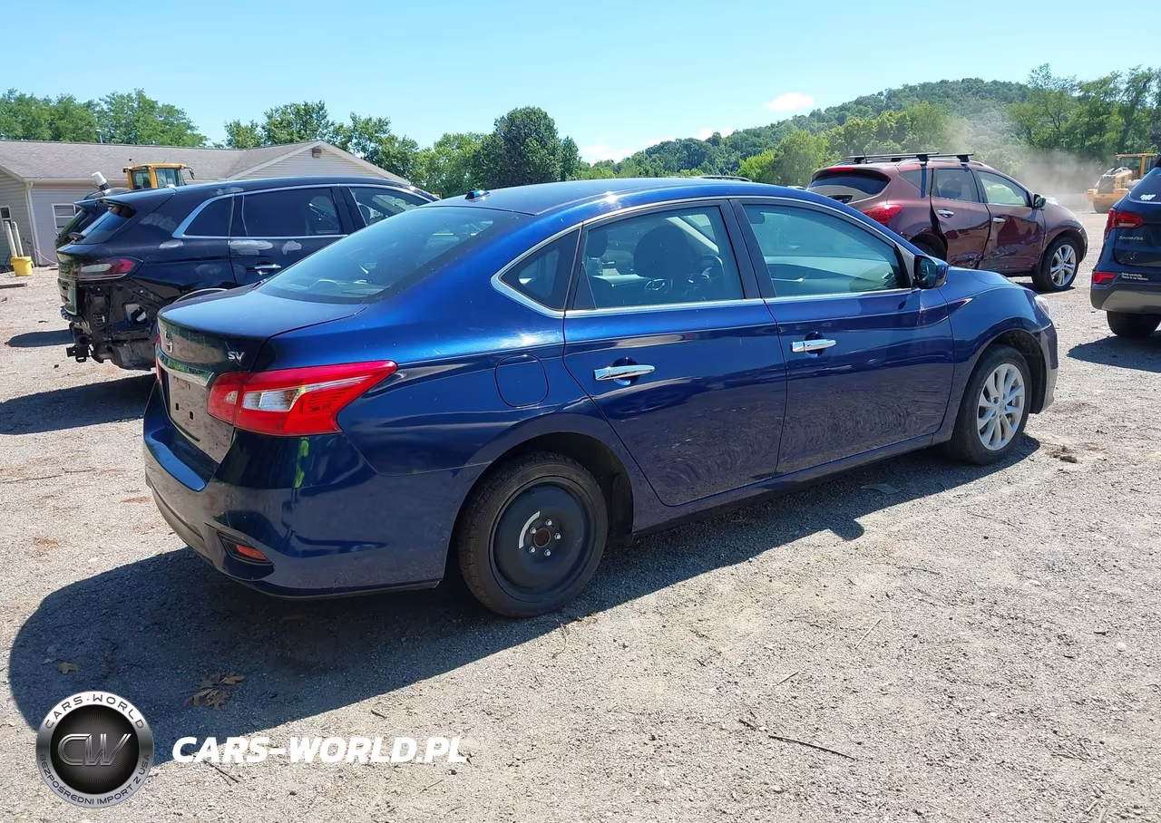 2018 Nissan Sentra Sv VIN:3N1AB7AP2JL627082 - 4