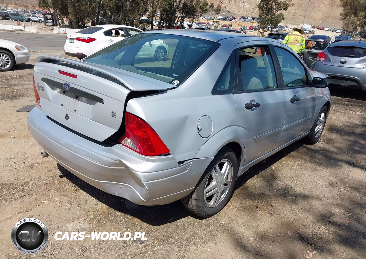 2001 Ford Focus Se VIN:1FAFP343X1W326758 - 4