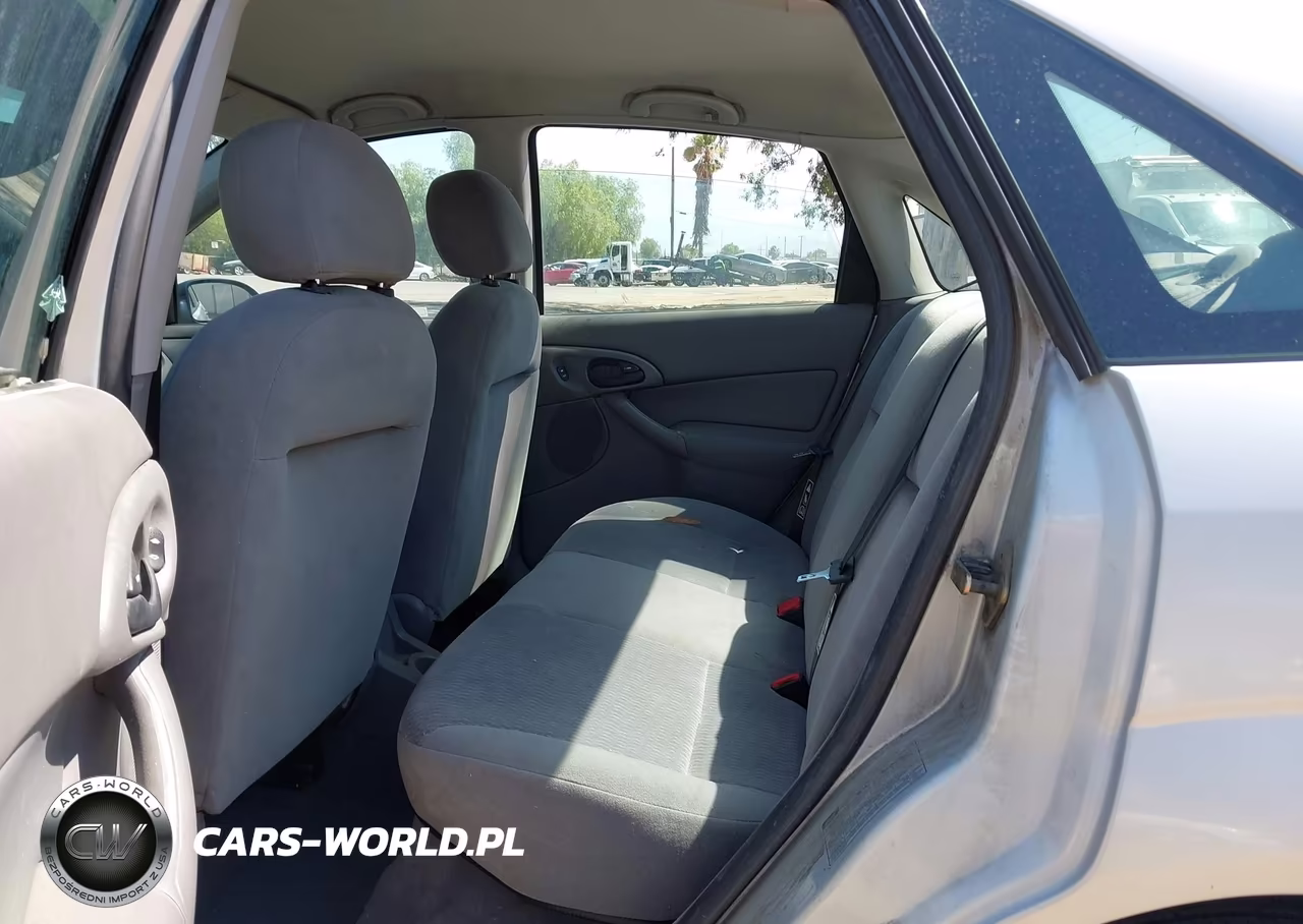 2001 Ford Focus Se VIN:1FAFP343X1W326758 - 8