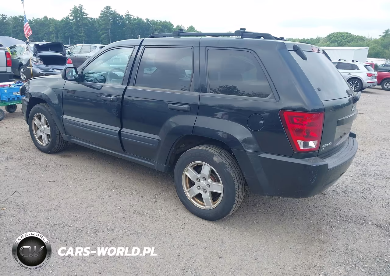 2006 Jeep Grand Cherokee Laredo VIN:1J8GR48K26C327369 - 3