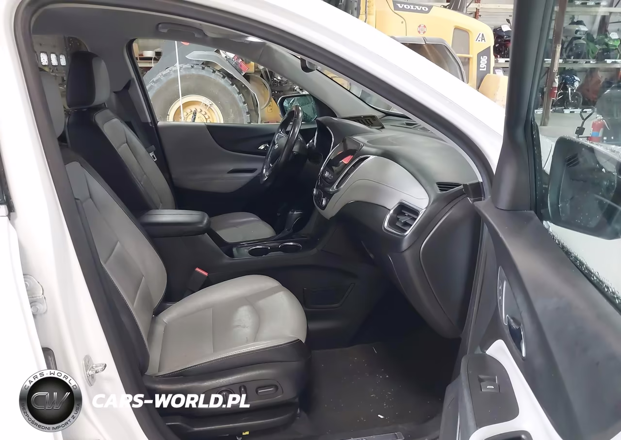 2018 Chevrolet Equinox Premier VIN:2GNAXVEVXJ6326146 - 5