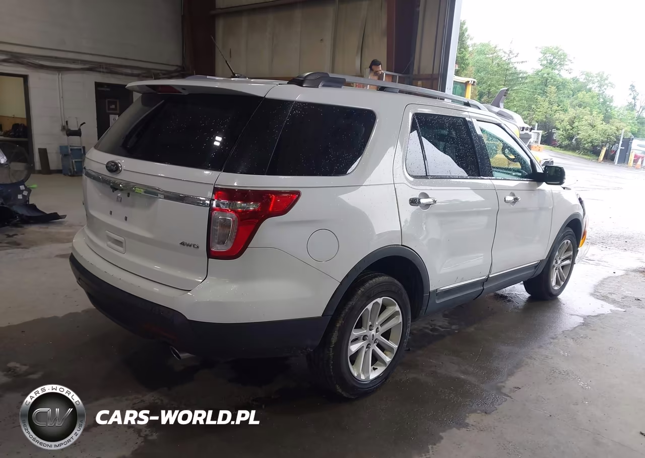 2014 Ford Explorer Xlt VIN:1FM5K8D8XEGB02110 - 4