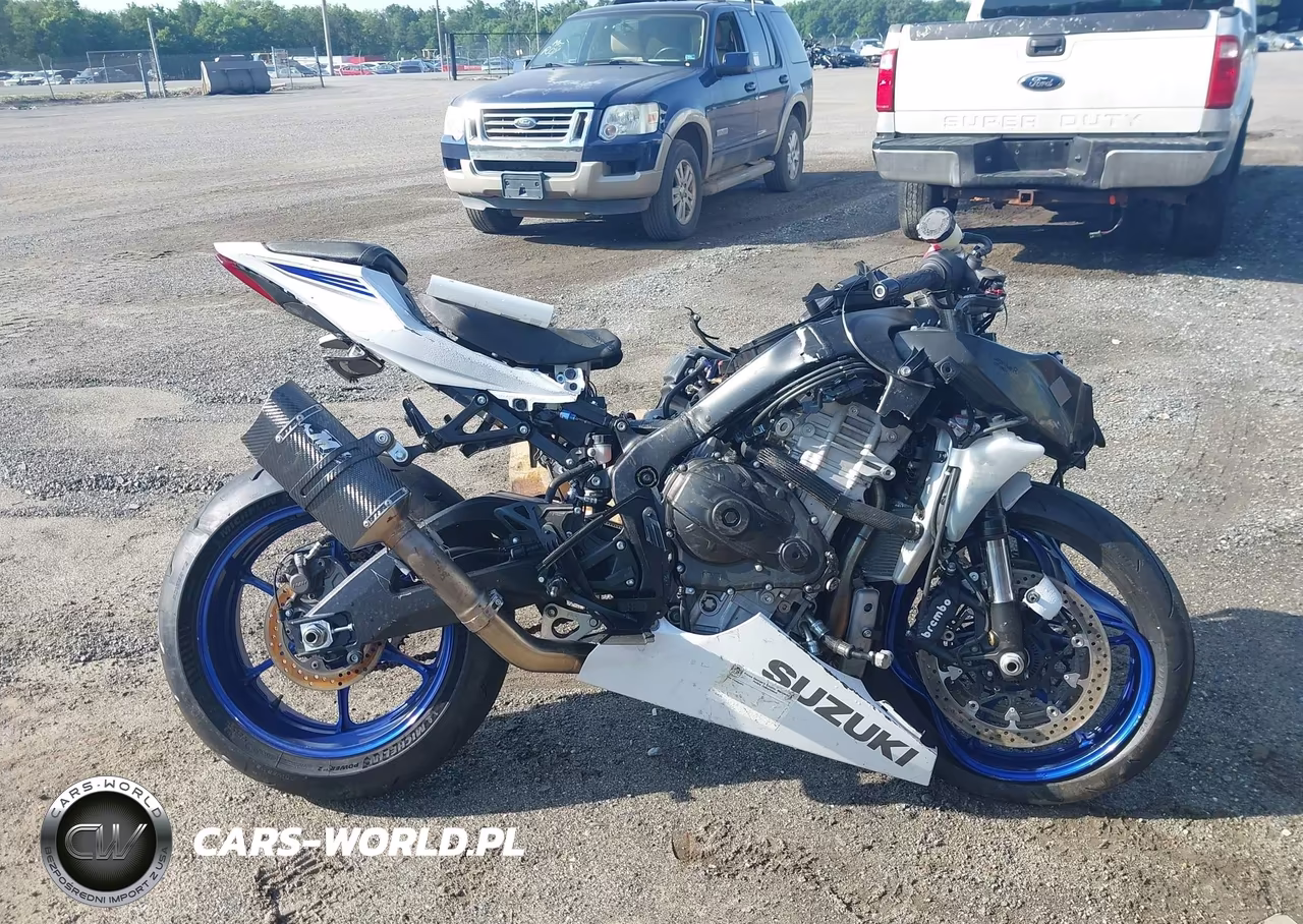 2018 Suzuki Gsx-R1000 VIN:JS1DM11B8J2100424 - 13