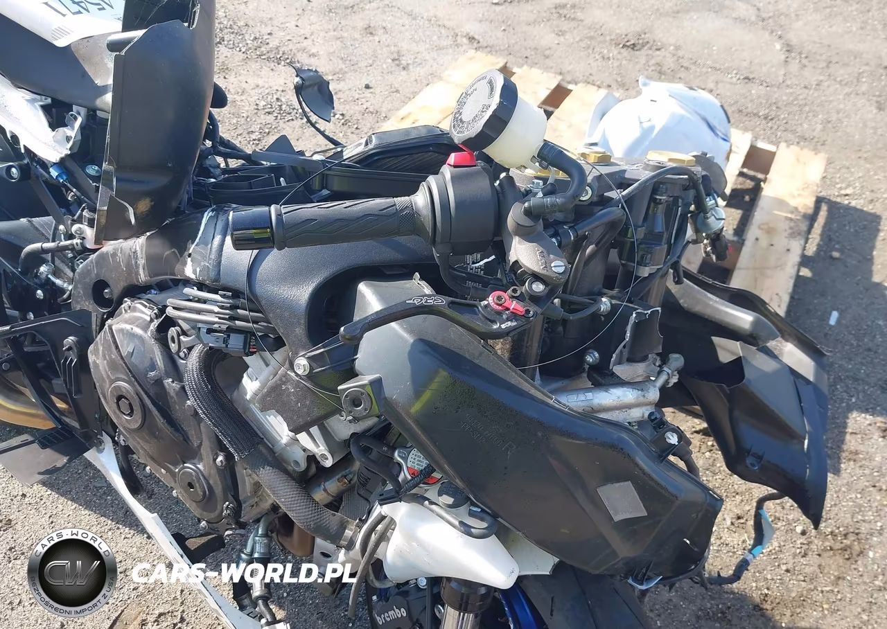 2018 Suzuki Gsx-R1000 VIN:JS1DM11B8J2100424 - 16