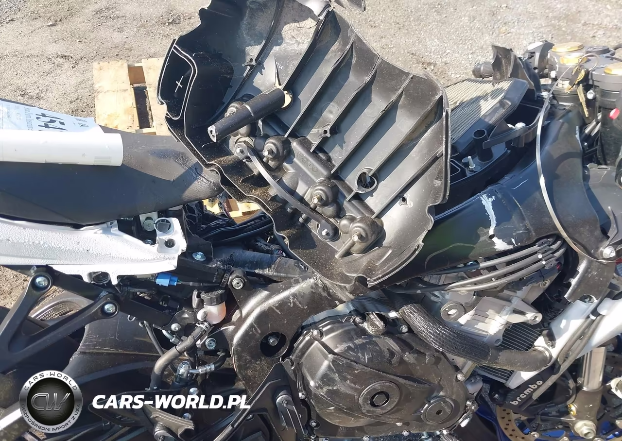 2018 Suzuki Gsx-R1000 VIN:JS1DM11B8J2100424 - 17