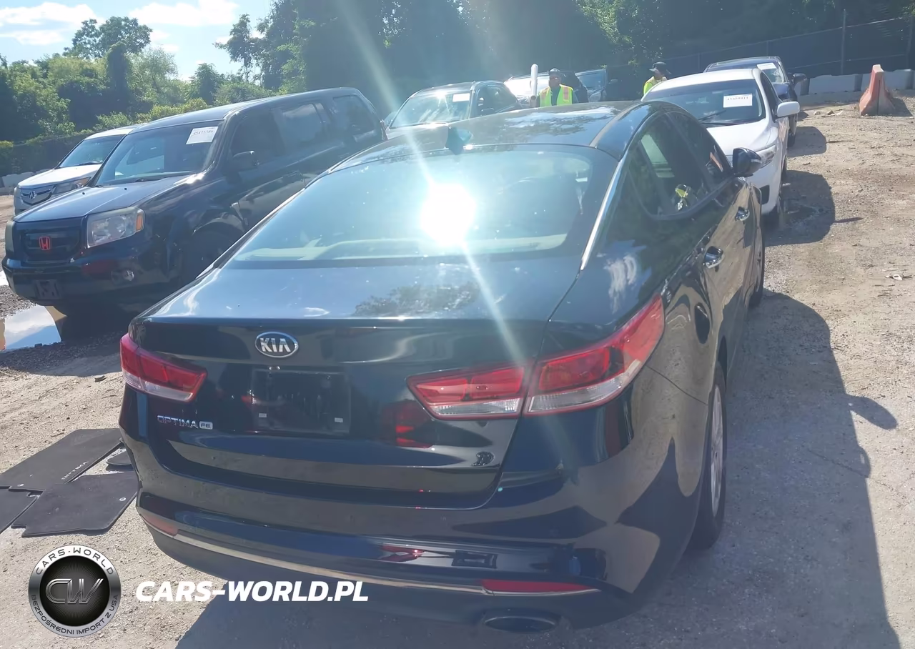 2018 Kia Optima Lx VIN:5XXGT4L3XJG220572 - 16