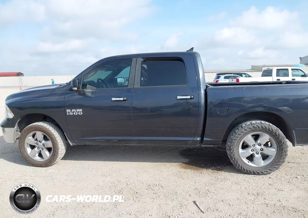 2015 Ram 1500 Big Horn VIN:1C6RR7LG1FS712455 - 14