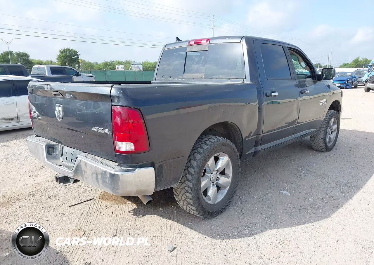 2015 Ram 1500 Big Horn VIN:1C6RR7LG1FS712455 - 4