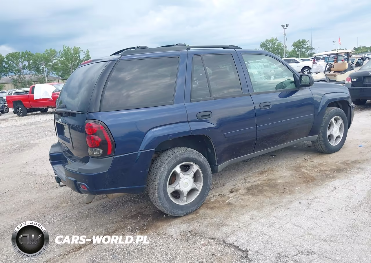 2007 Chevrolet Trailblazer Ls VIN:1GNDT13S072250923 - 4