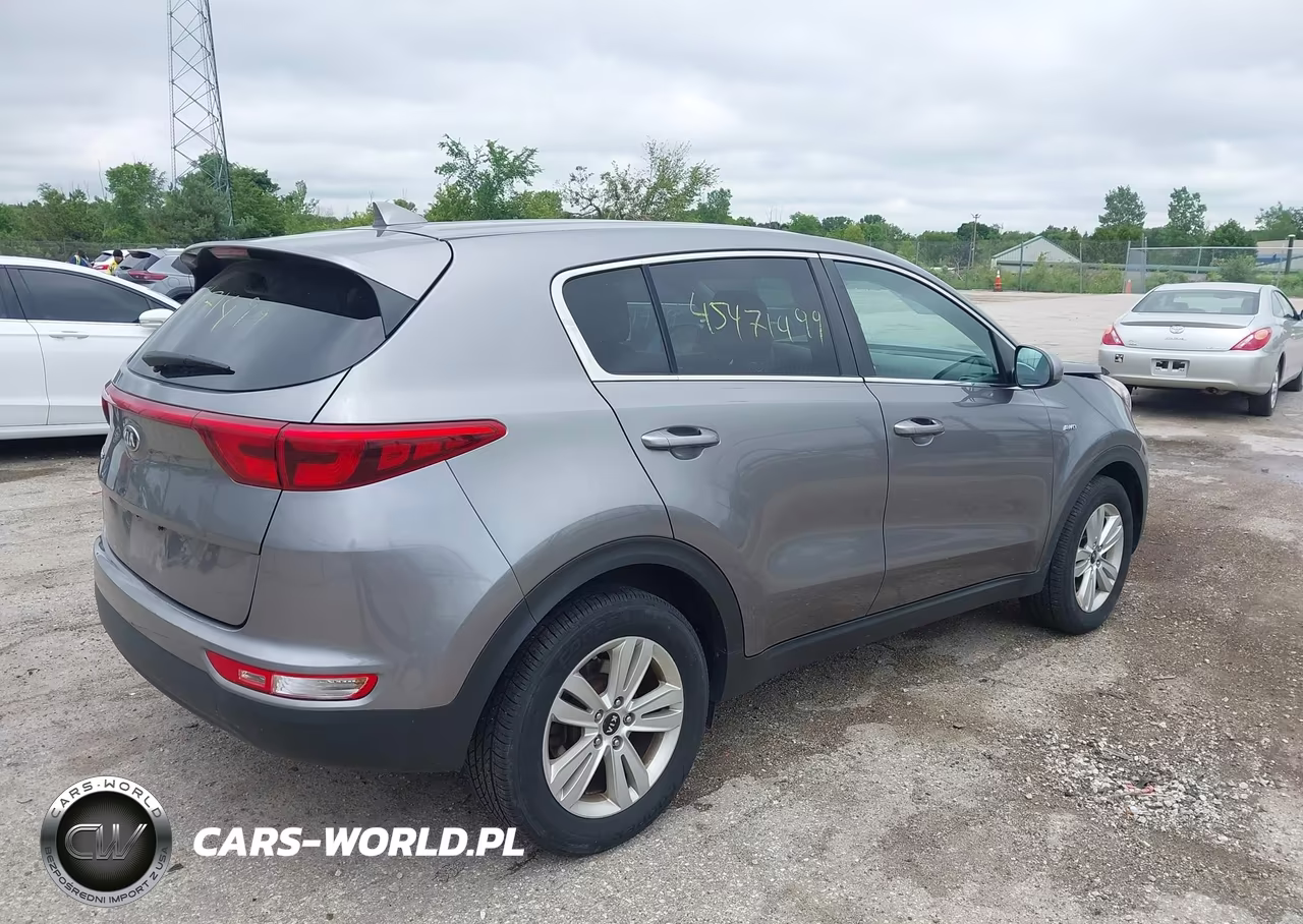 2018 Kia Sportage Lx VIN:KNDPMCAC6J7331462 - 4