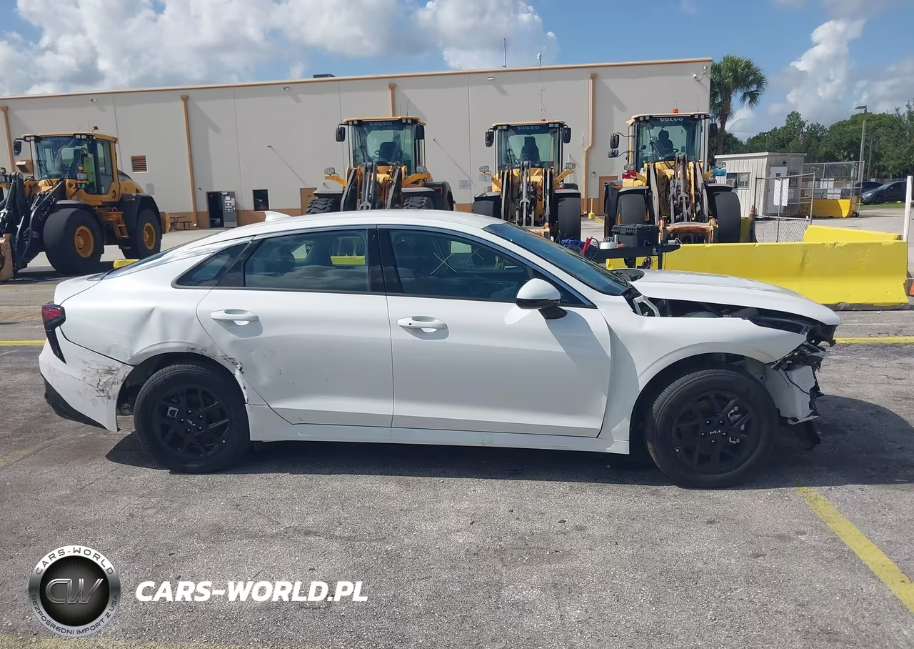 2026 Kia K5 Lxs Fwd VIN:KNAG24J7XT5457625 - 13