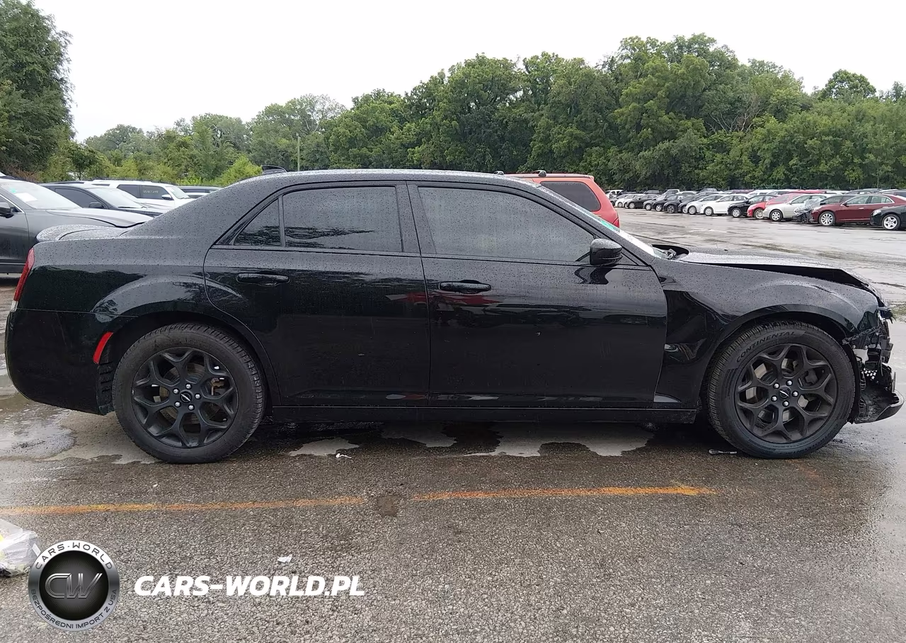 2015 Chrysler 300 300S VIN:2C3CCAGG3FH927841 - 14