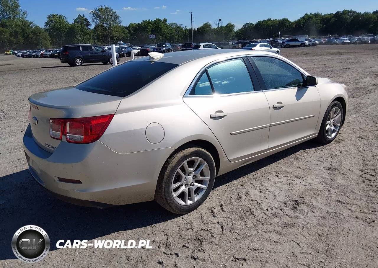 2015 Chevrolet Malibu 1Lt VIN:1G11C5SL2FF307703 - 4