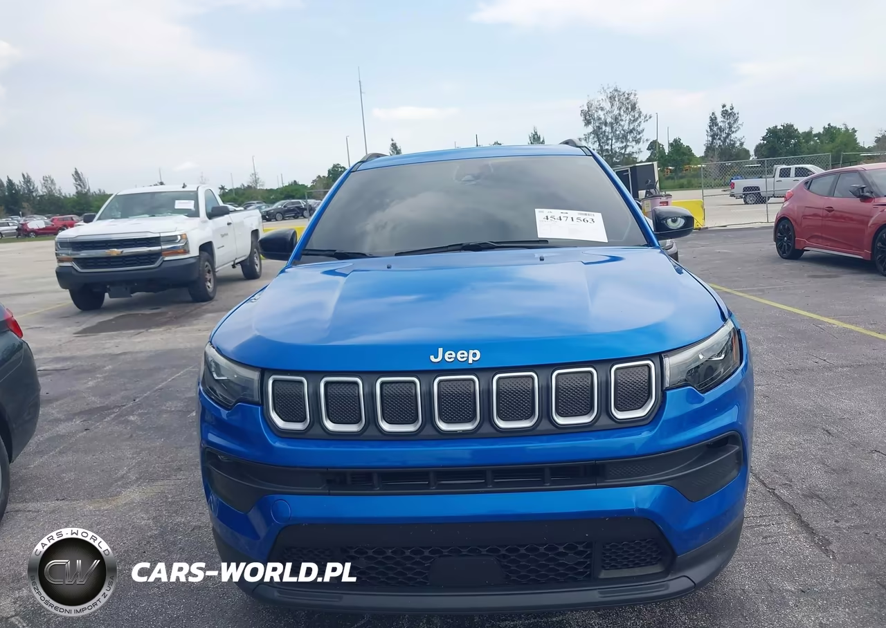 2022 Jeep Compass Latitude Lux 4X4 VIN:3C4NJDFB0NT109765 - 12