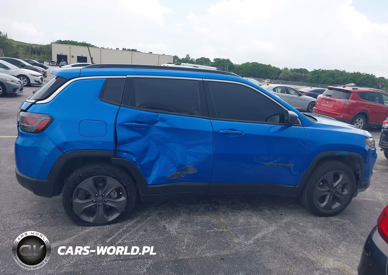 2022 Jeep Compass Latitude Lux 4X4 VIN:3C4NJDFB0NT109765 - 13