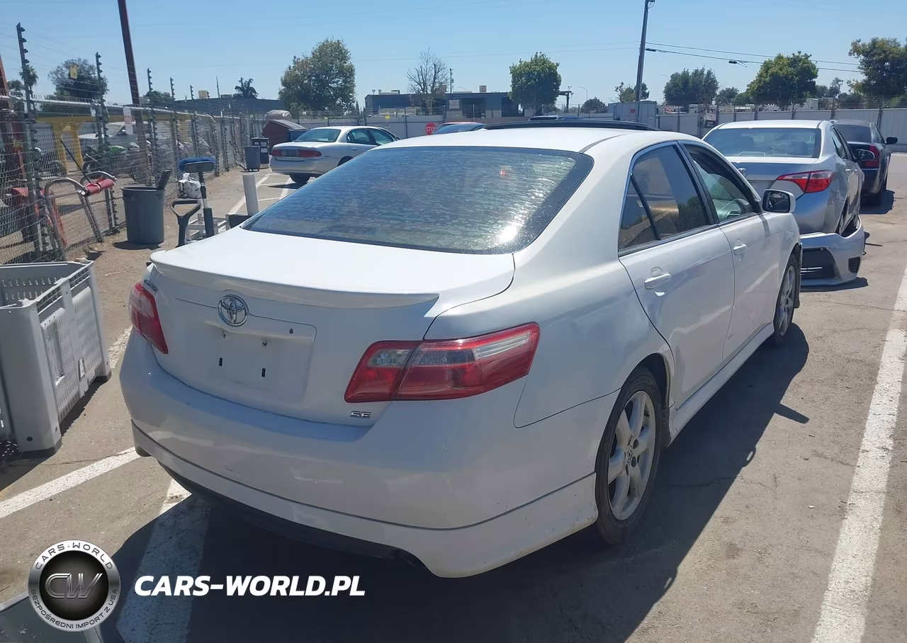 2009 Toyota Camry Se V6 VIN:4T1BK46KX9U586730 - 4