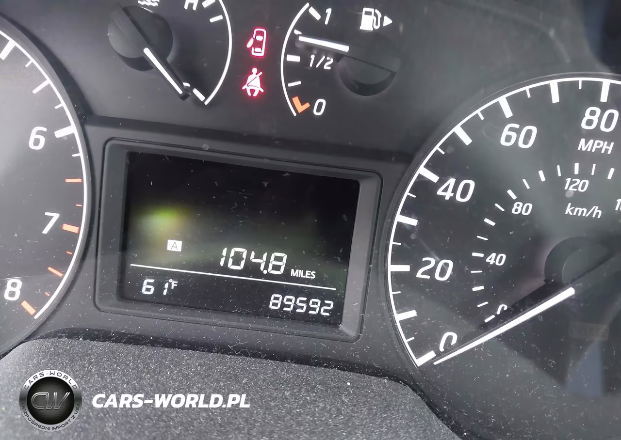 2015 Nissan Sentra S VIN:3N1AB7AP0FY332492 - 7