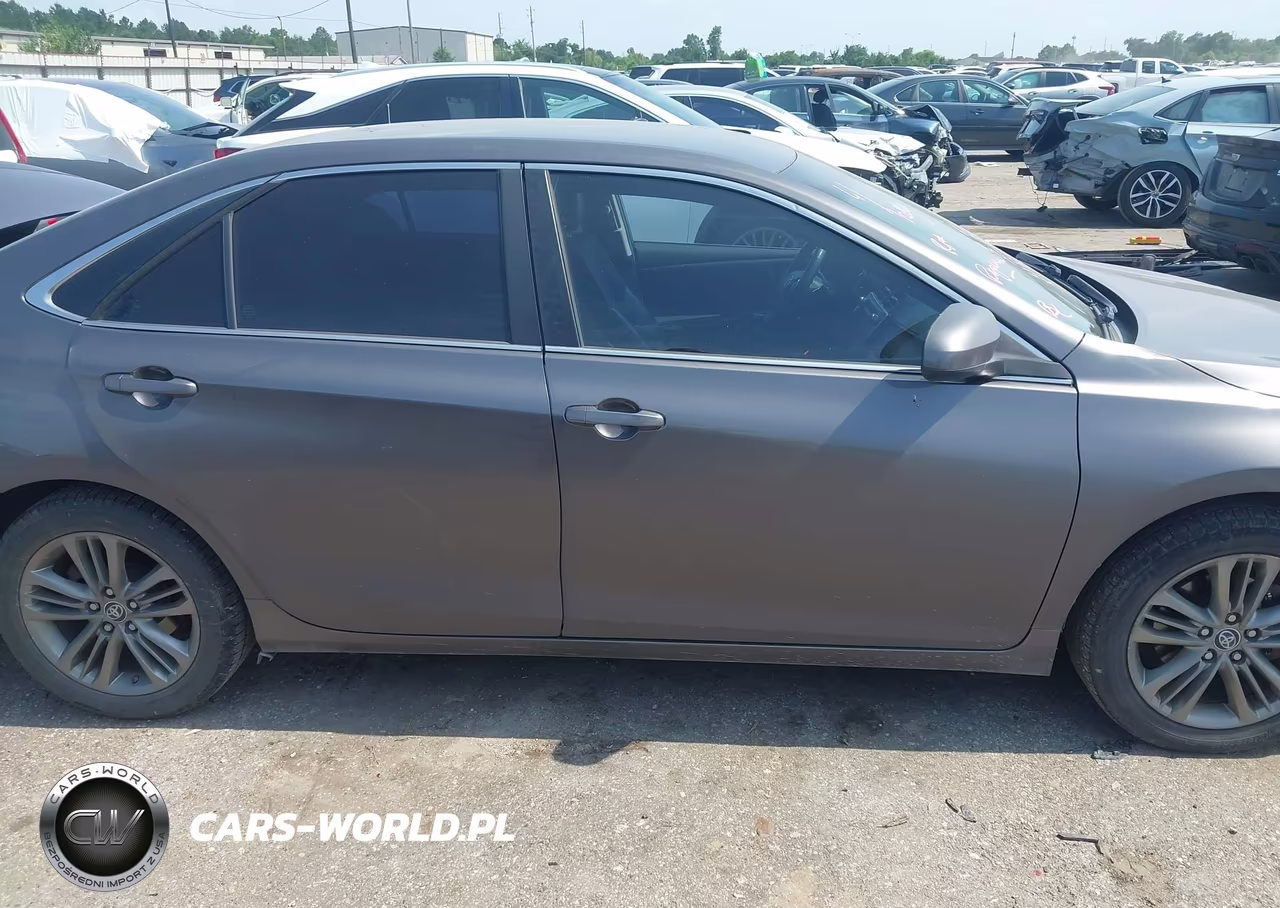 2016 Toyota Camry Se VIN:4T1BF1FK1GU138229 - 13